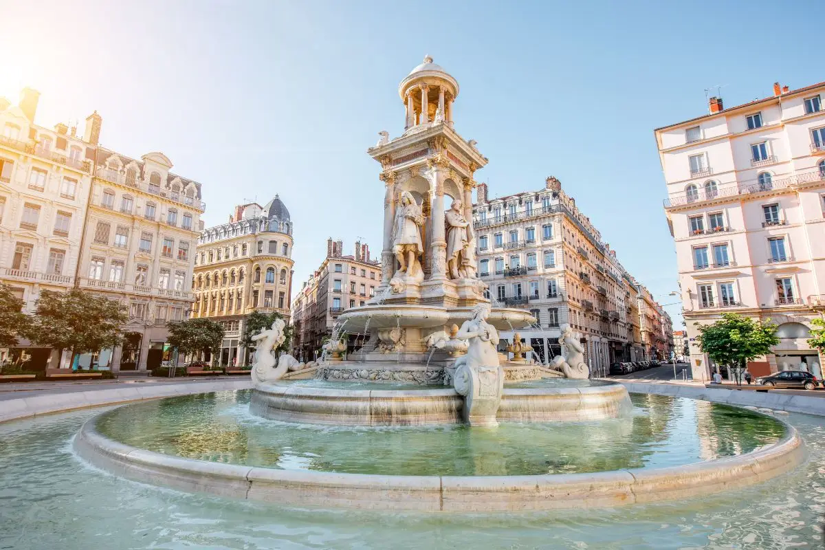 Fontaine des Jacobins à Lyon, patrimoine historique et emblématique